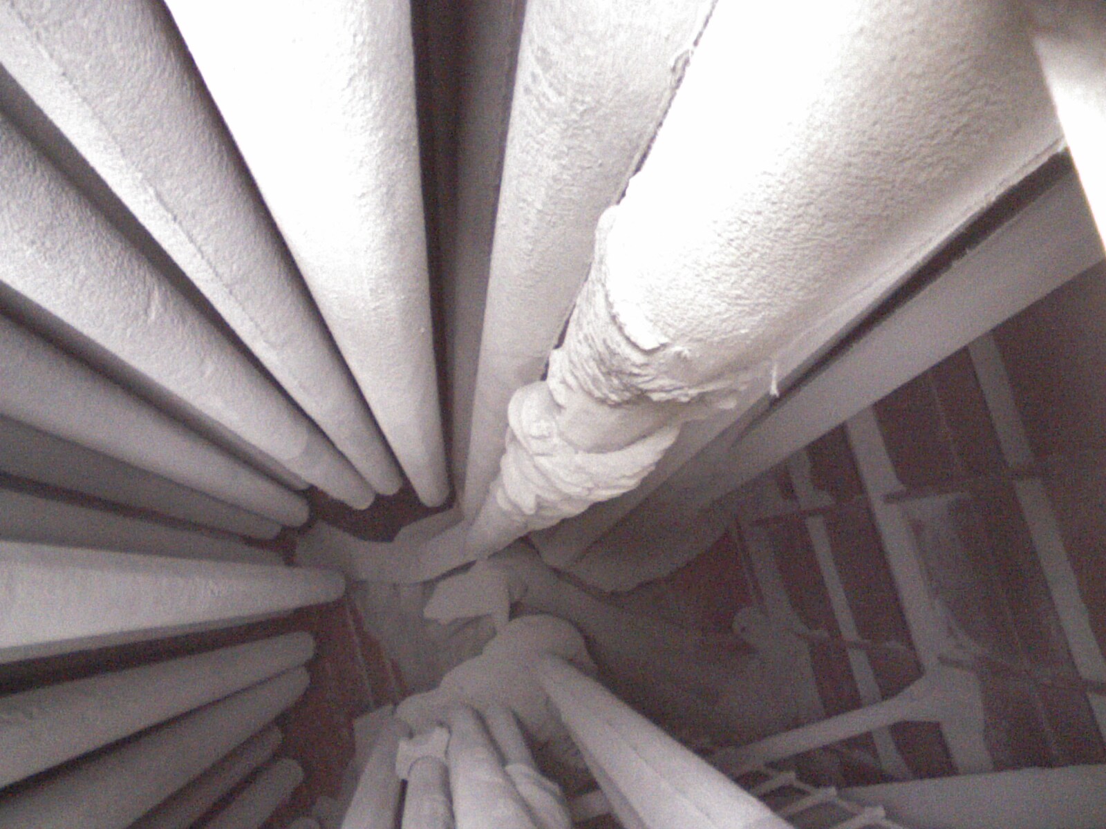 布袋式除塵器實際應用中濾袋的破損形式及原因解密 布袋式除塵器實際應用中濾袋的破損形式及原因解密